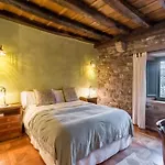 La Casona De *